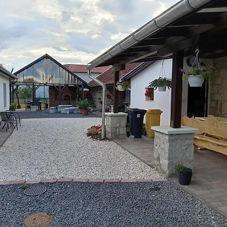 Cinege Vendeghaz Penzion Tolcsva