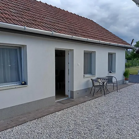 Cinege Vendeghaz Penzion 3*